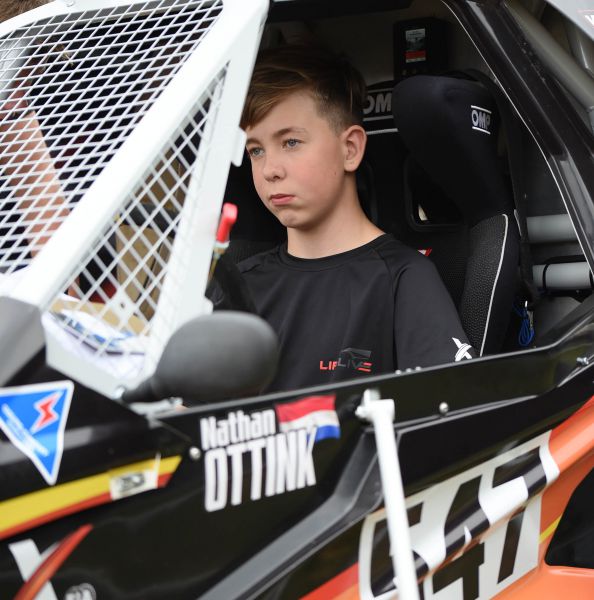 Zevende plaats voor Nathan Ottink bij FIA Cross Car Academy Trophy in Prerov