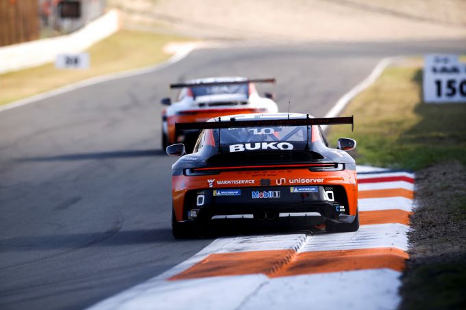 Porsche Mobil 1 Supercup Monza Daan van Kuijk achterzijde