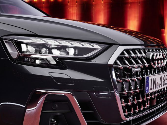 Vernieuwde Audi A8: representatieve looks en innovatieve technologieën in het topsegment