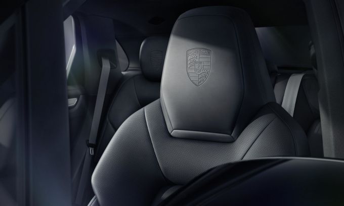 Porsche Cayenne Platinum Edition 6