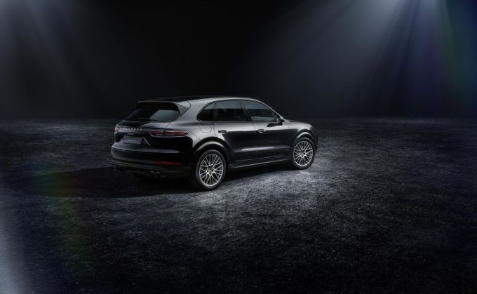 Porsche Cayenne Platinum Edition 9