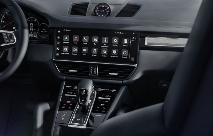 Porsche Cayenne Platinum Edition 8