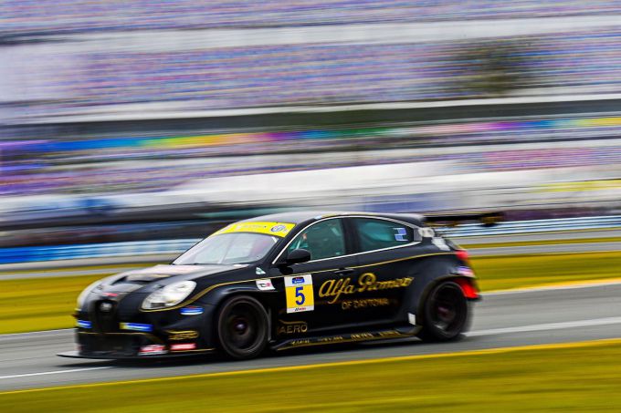 Alfa Romeo Giulietta Veloce TCR Romeo Ferraris