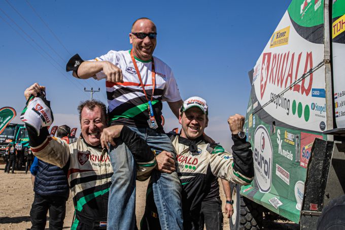Pascal de Baar, Jan van der Vaet en Stefan Slootjes van Riwald Dakar Team in Dakar 2022