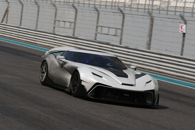 Veloqx-Fangio-Yas-Marina 4