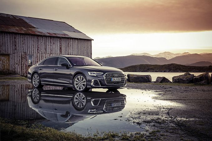 Audi A8 Zwart