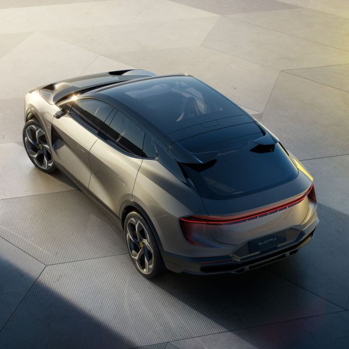 Lotus Eletre 6