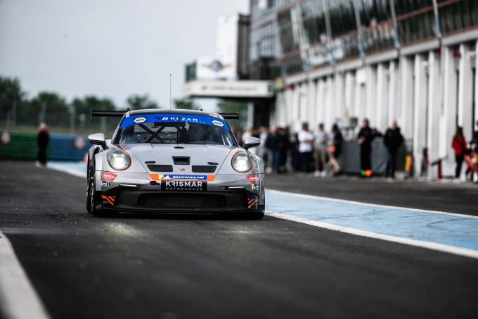 Porsche Endurance Trophy Benelux Porsche pits front