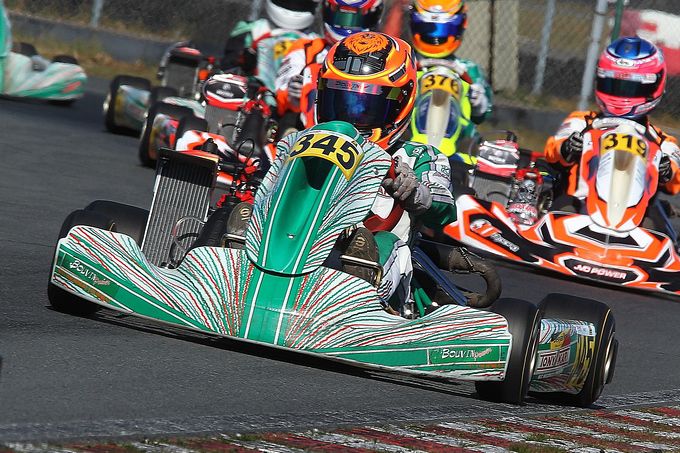  Devyan Roest maakt sterk debuut bij Rotax Max Senior 
