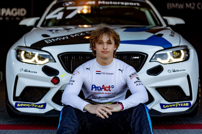 DTM_Trophy_2022_Colin_Caresani_NLD_rijdt_met_de_tweede_BMW_van_Team_Project_1_in_de_DTM_Trophy