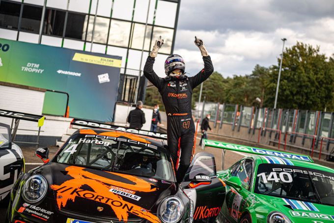Loek Hartog kampioen Porsche Carrera Cup Benelux