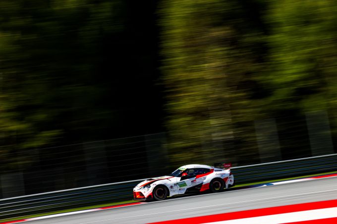 Tim Heinemann (GER) in de Toyota van de Toyota Gazoo Racing Germany powered by Ring-Racing
