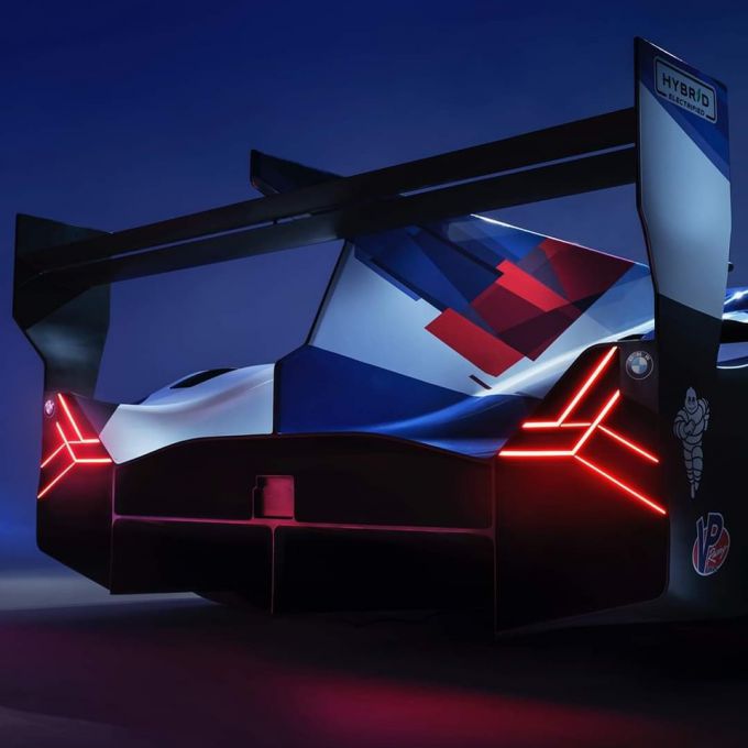 BMW M Hybrid V8 new IMSA livery 4