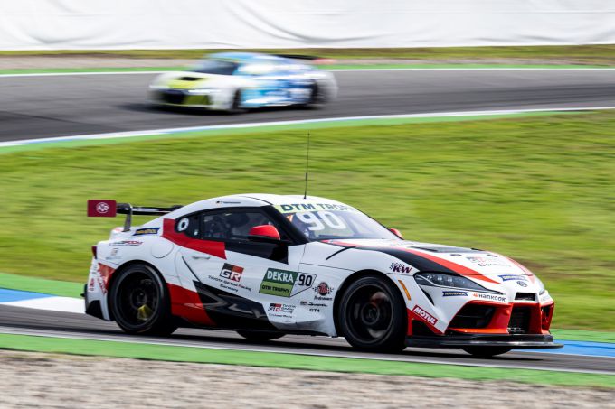 DTM Trophy-kampioen 2020 en 2022 Tim Heinemann 2 Toyota Supra