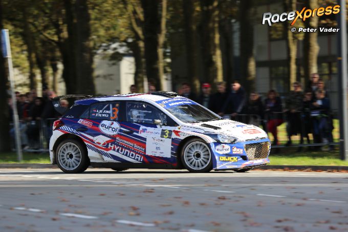 Bob_de_Jong_Hyundai_RX_logo_Peter Vader