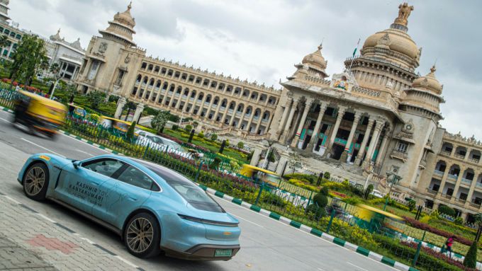 K2K in India, van Kasjmir naar Kanniyakumari met Porsche Taycan foto 3