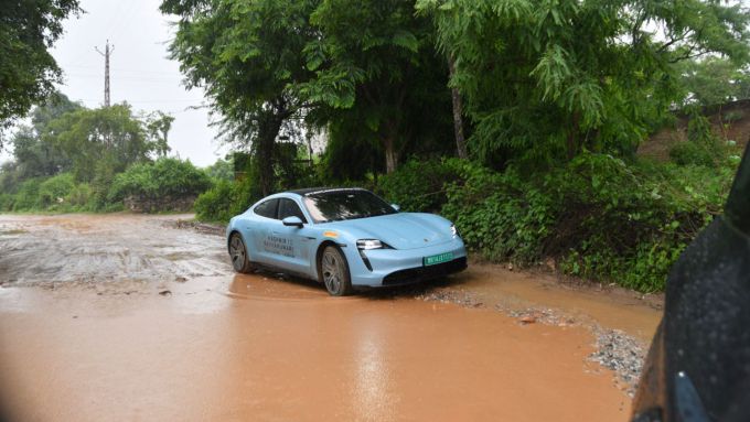 K2K in India, van Kasjmir naar Kanniyakumari met Porsche Taycan foto 7