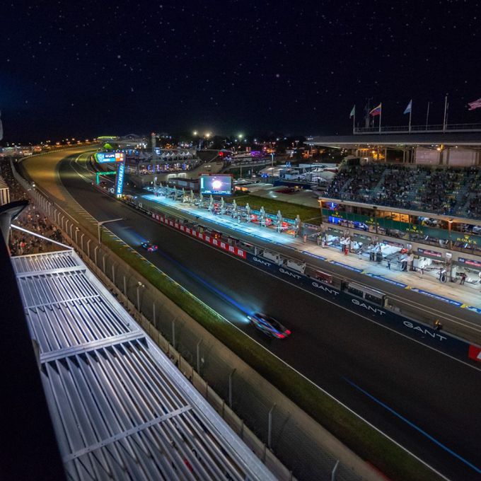 Le_Mans_2020_night_photo