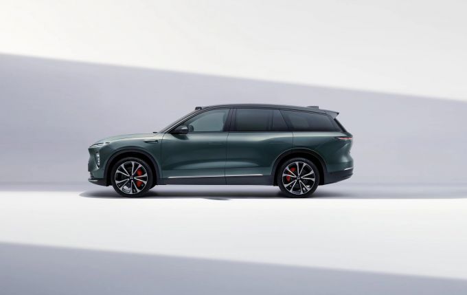 NIO ES8