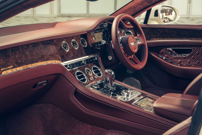 Bentley Continental en de JAS 949 foto 4