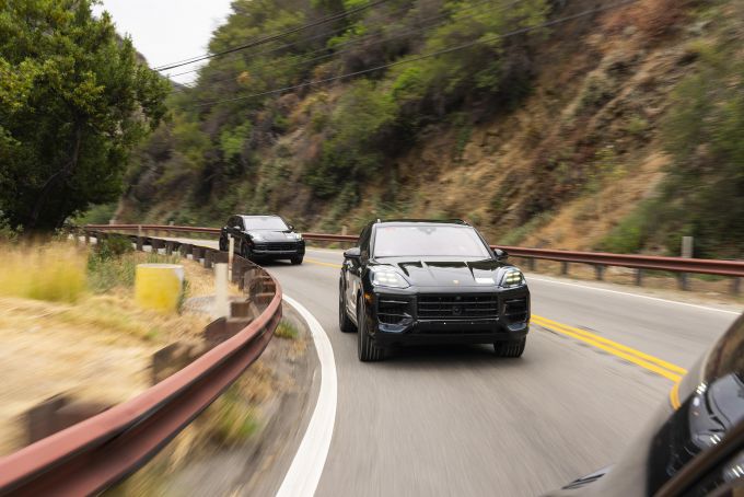Duurtest vernieuwde Porsche Cayenne foto 4