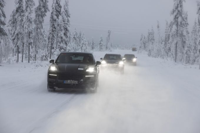 Duurtest vernieuwde Porsche Cayenne foto 5