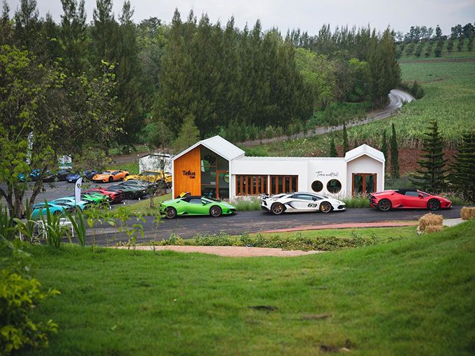 Automobili Lamborghini 60 year anniversary