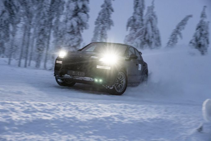 Duurtest vernieuwde Porsche Cayenne foto 6