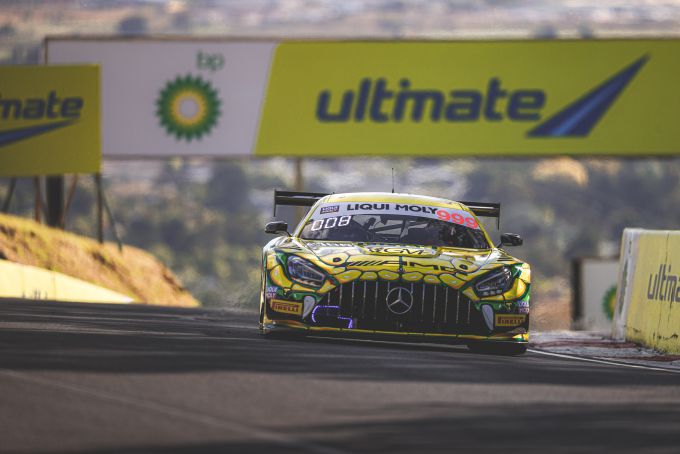 Bathurst 12H GruppeM Racing en Maro Engel van Mercedes-AMG pole postion Foto 3