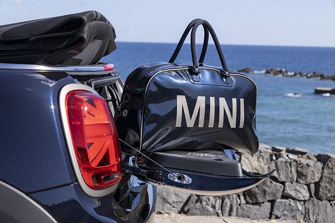 Mini Cooper SE Cabriolet