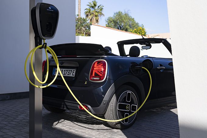 Mini Cooper SE Cabriolet