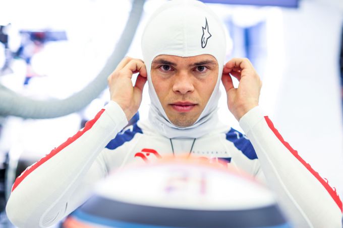Nyck_de_Vries_portret_Bahrein