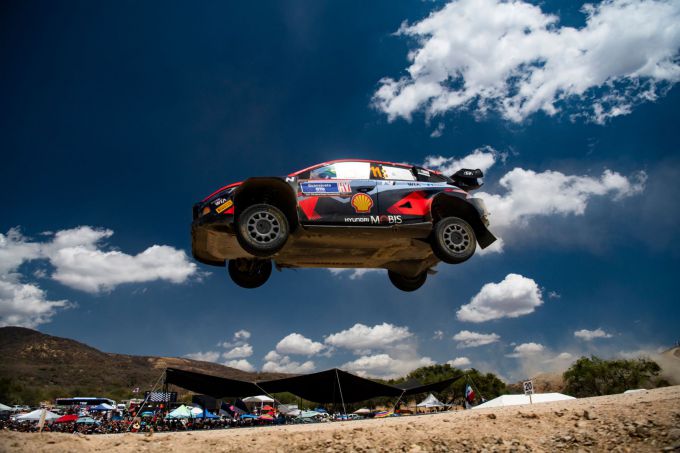 Thierry_Neuville_Hyundai