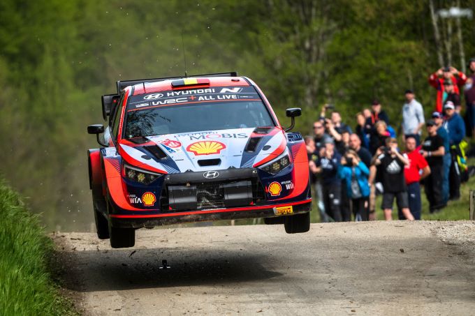 Thierry Neuville actie
