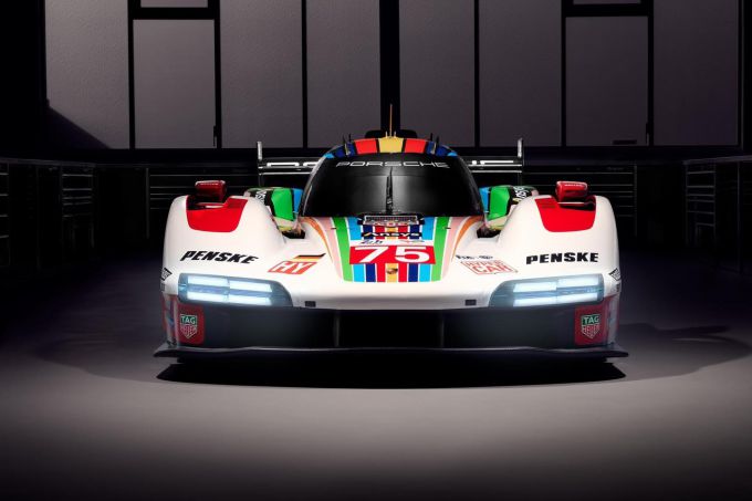 Porsche LMDH colorful livery Le Mans 2023 foto 2
