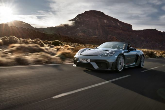 Porsche 718 Spyder RS foto 14