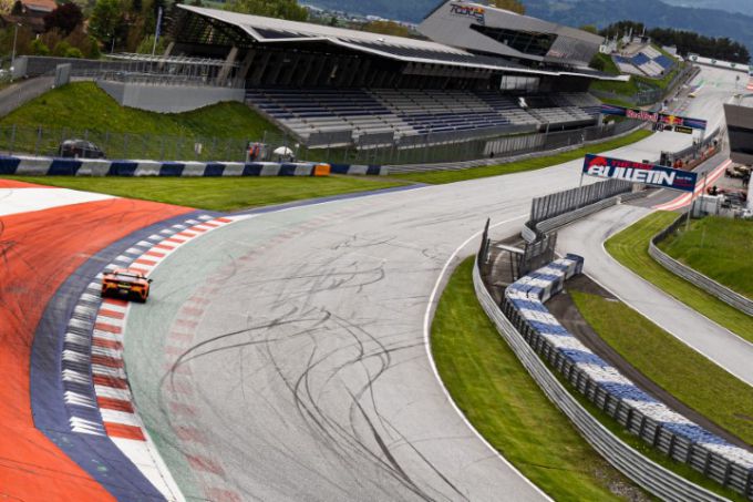 Team RaceArt-Kroymans Red Bull Ring foto 4