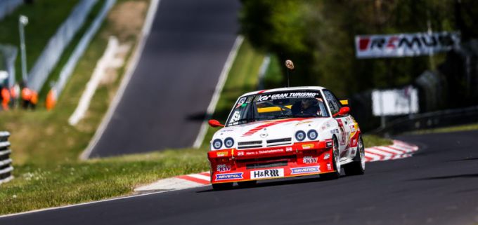 Nr121 Beckmann / Hass / Strycek / Schulten Opel Manta