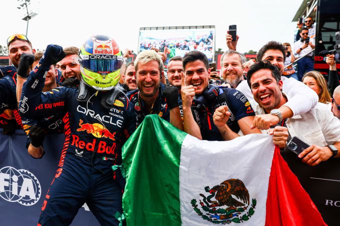 Sergio_Perez_winnaar Baku 2023