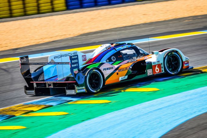 24H Le Mans 2023 #38 Hertz Team JOTA Porsche 963 foto 6