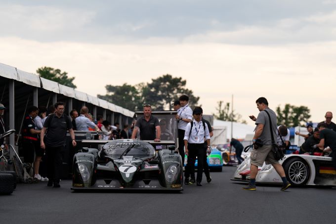 Le_Mans_Centenary terugkeer Bentley speed 8 en Blower Continuation Series foto 6