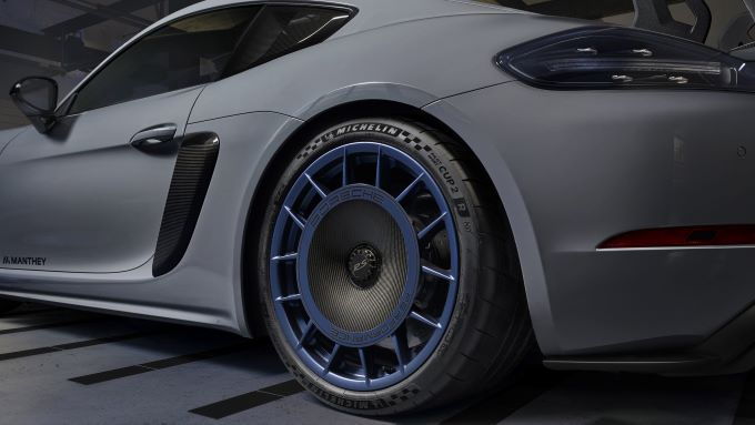 Porsche 718 Cayman GT4 RS Manthey Kit Nordschleife foto 8