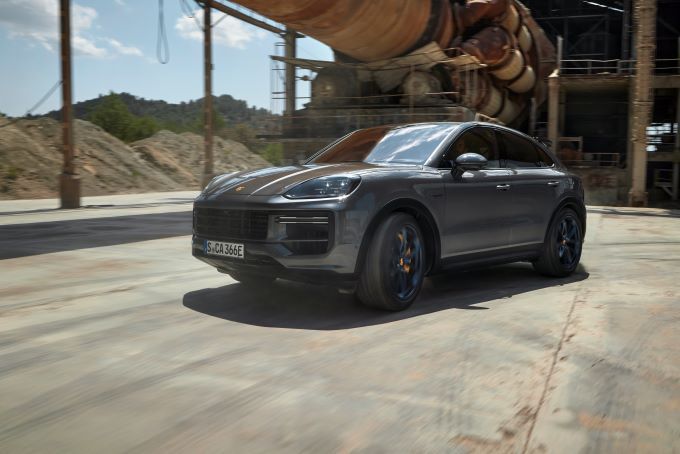 Porsche Cayenne Turbo E-Hybrid Foto 3