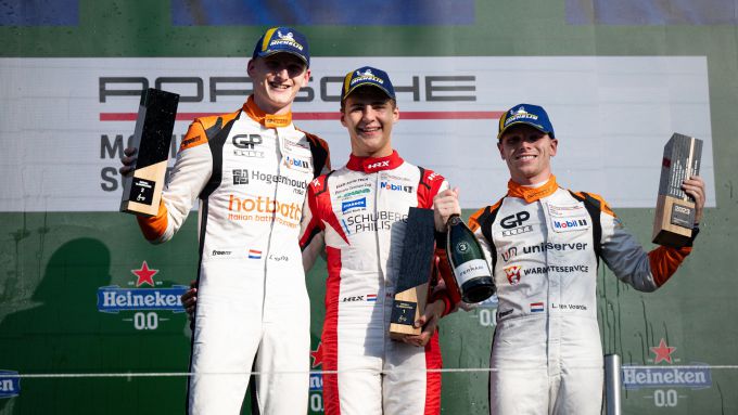 Porsche Mobil 1 Supercup CM.com Circuit Zandvoort Foto 4 Nederlands podium met Hartog, Schring en Ten Voorde