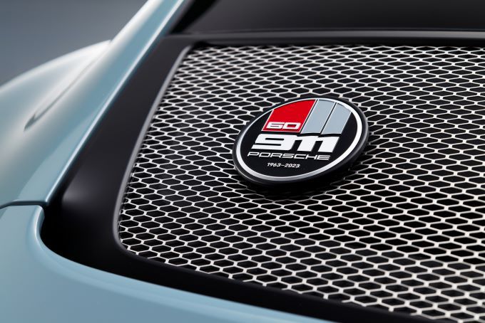 Porsche 911 S/T limited edition 1963 stuks foto 5