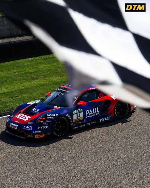 Ayhancan Güven (TR) van Team75 Motorsport actie met Porsche