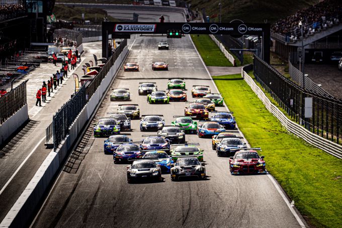 Fanatec GT World GT Championship EU powered by AWS Sprint Cup Round 10<br />
Circuit Zandvoort Foto Nr9