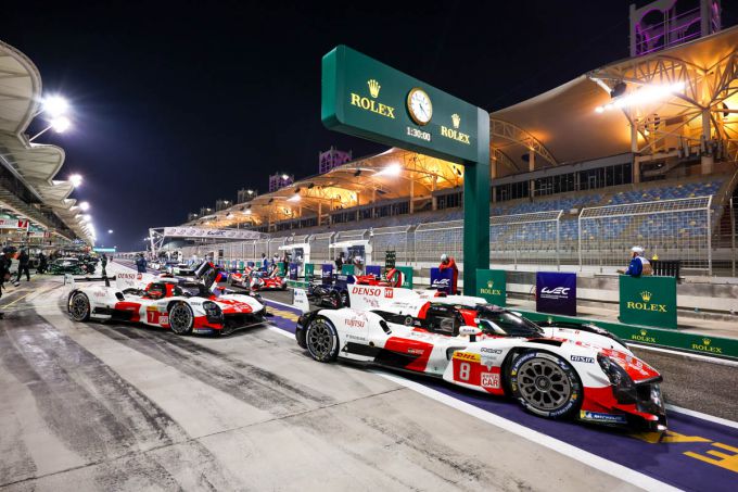 Toyota GR010 Hybrid FIA WEC-kampioen 2023 Foto 10