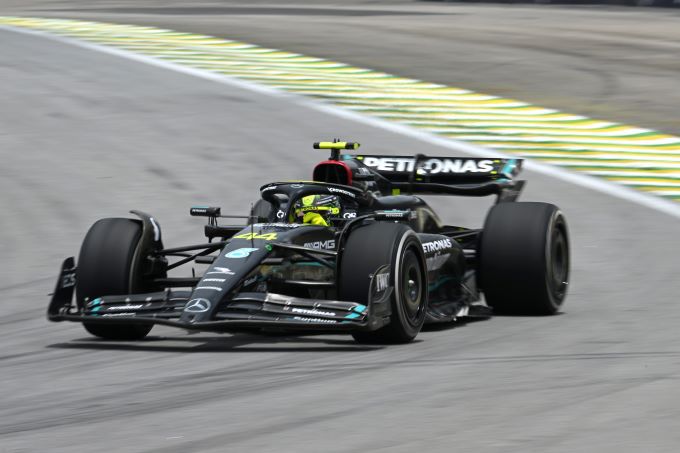 Lewis_Hamilton_actie GP Brazilie 2023