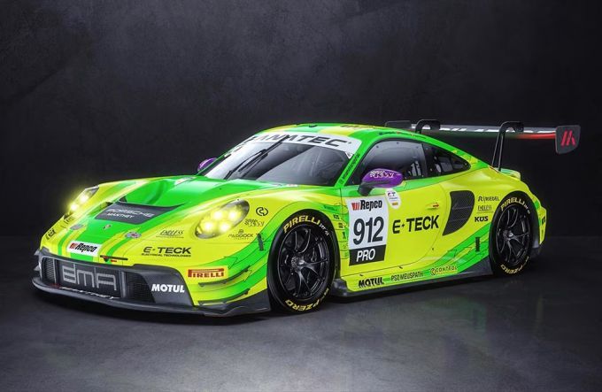12H Bathurst Porsche Manthey EMA